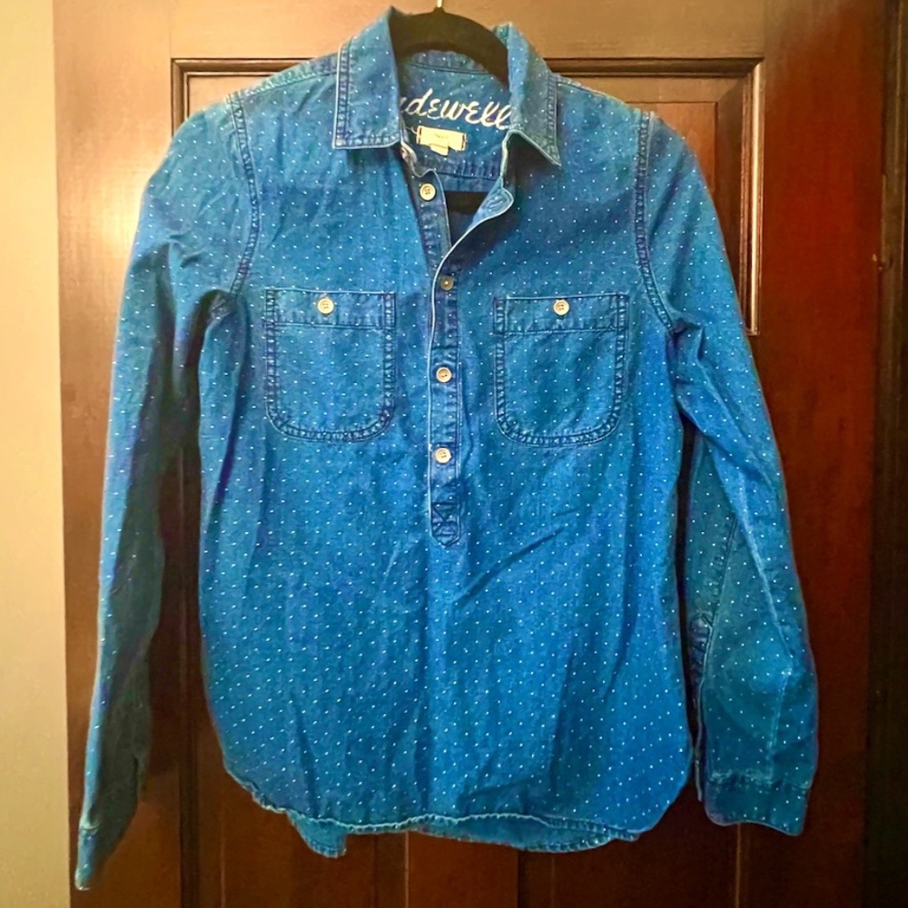 MADEWELL DENIM LONG SLEEVE BUTTONED SHIRT, SIZE SMALL, BLUE/WHITE